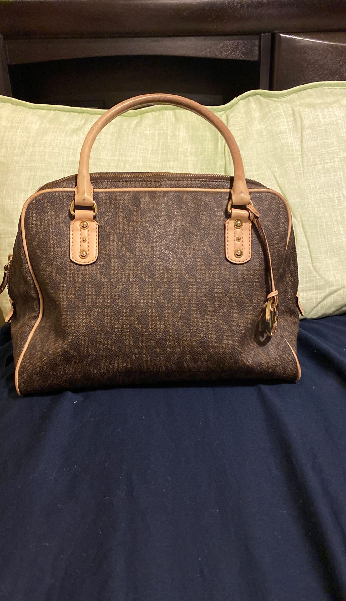 MICHAEL KORS LEATHER HANDBAG