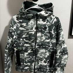 Nike Tech