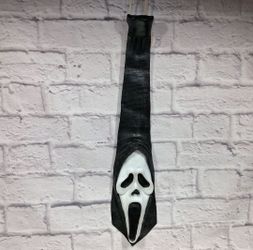 Scream tie