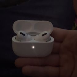 AirPod Pros (new) 