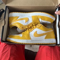 Air Jordan 1 Low Pollen Size 8.5m