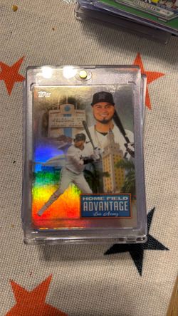 Topps Luis Arraez Home Field Advantage Foil Card