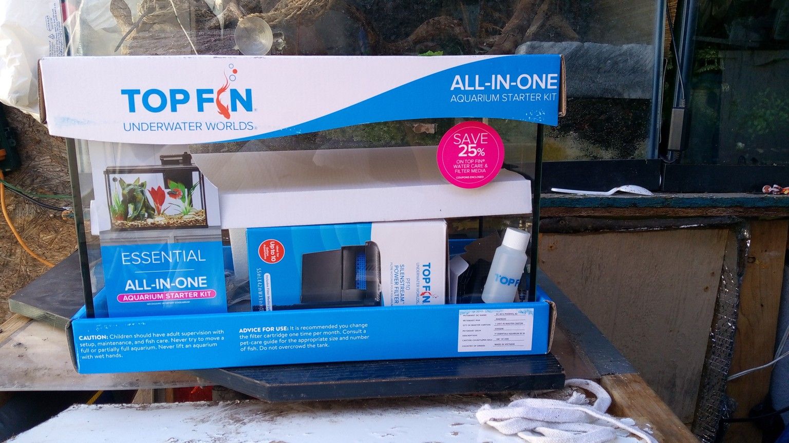5Gallon Fish Tank, With Accessories Included