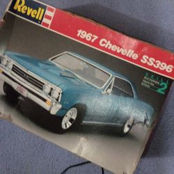 Revelle 1967 chevelle ss396 1:25 scale model