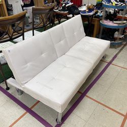 White futon 
