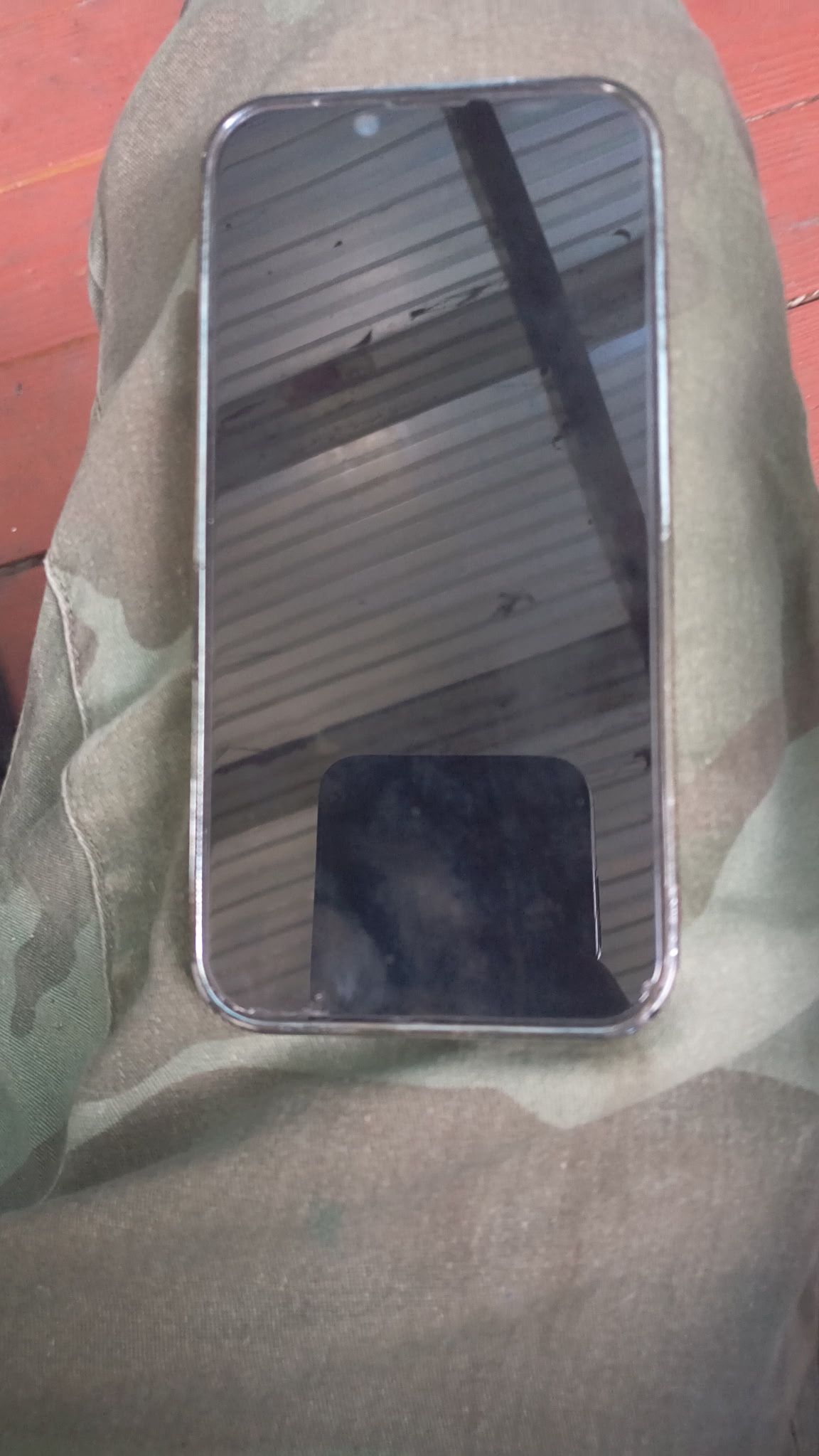 iPhone 16e