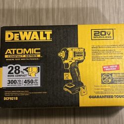 DEWALT ATOMIC 20V 1/2 in.  Impact Wrench (Tool Only) 