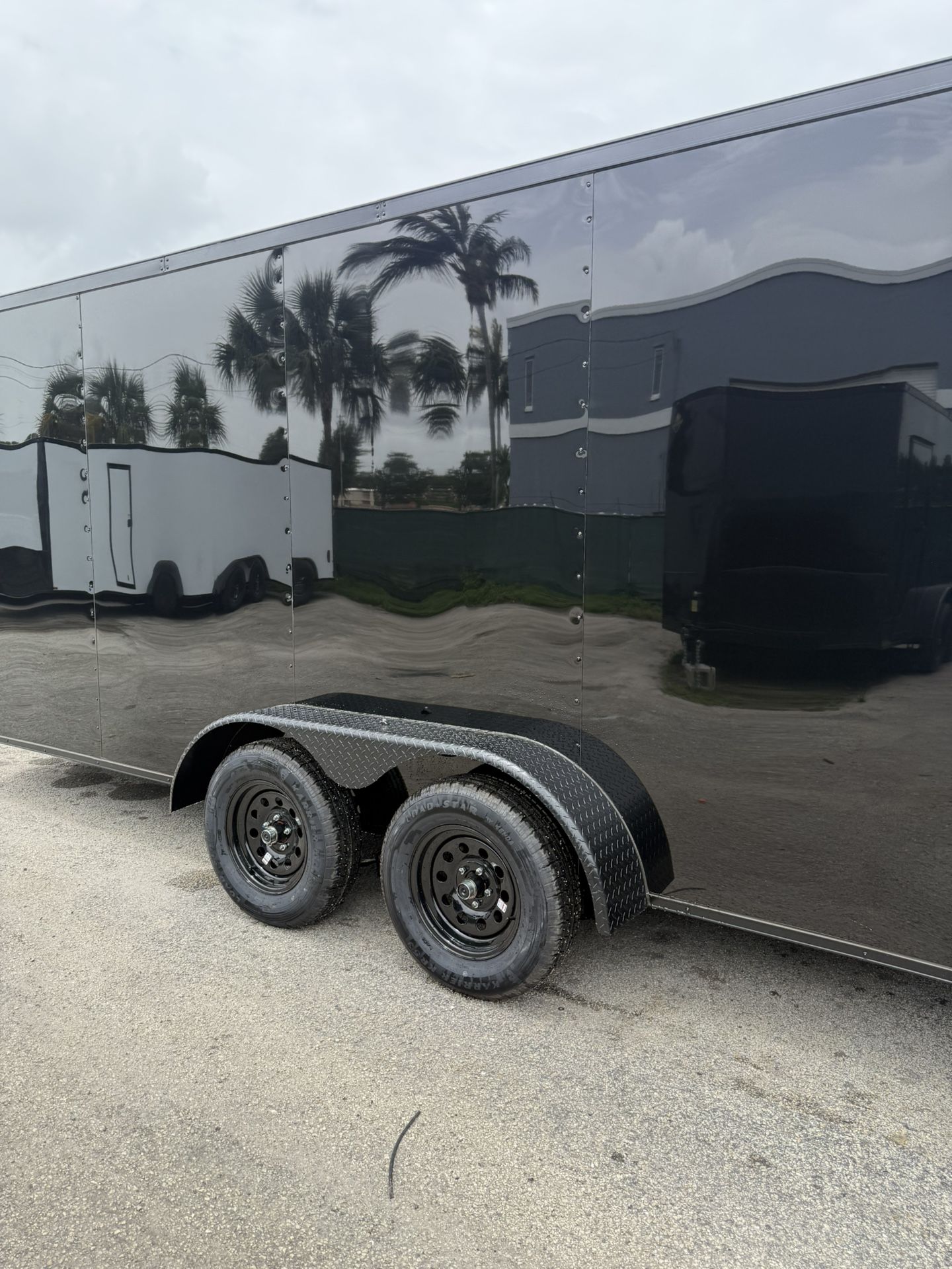 Trailer Enclosed 7 X 16 It’s 2025 Polycore 0.80 Come With Electric Break