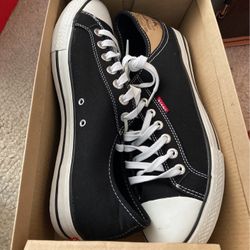 Men’s Levi’s Chucks 
