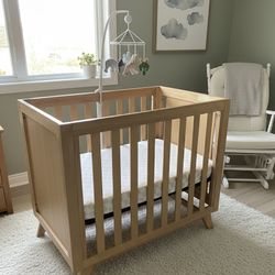 Mini Crib Barely Used With Mattress 