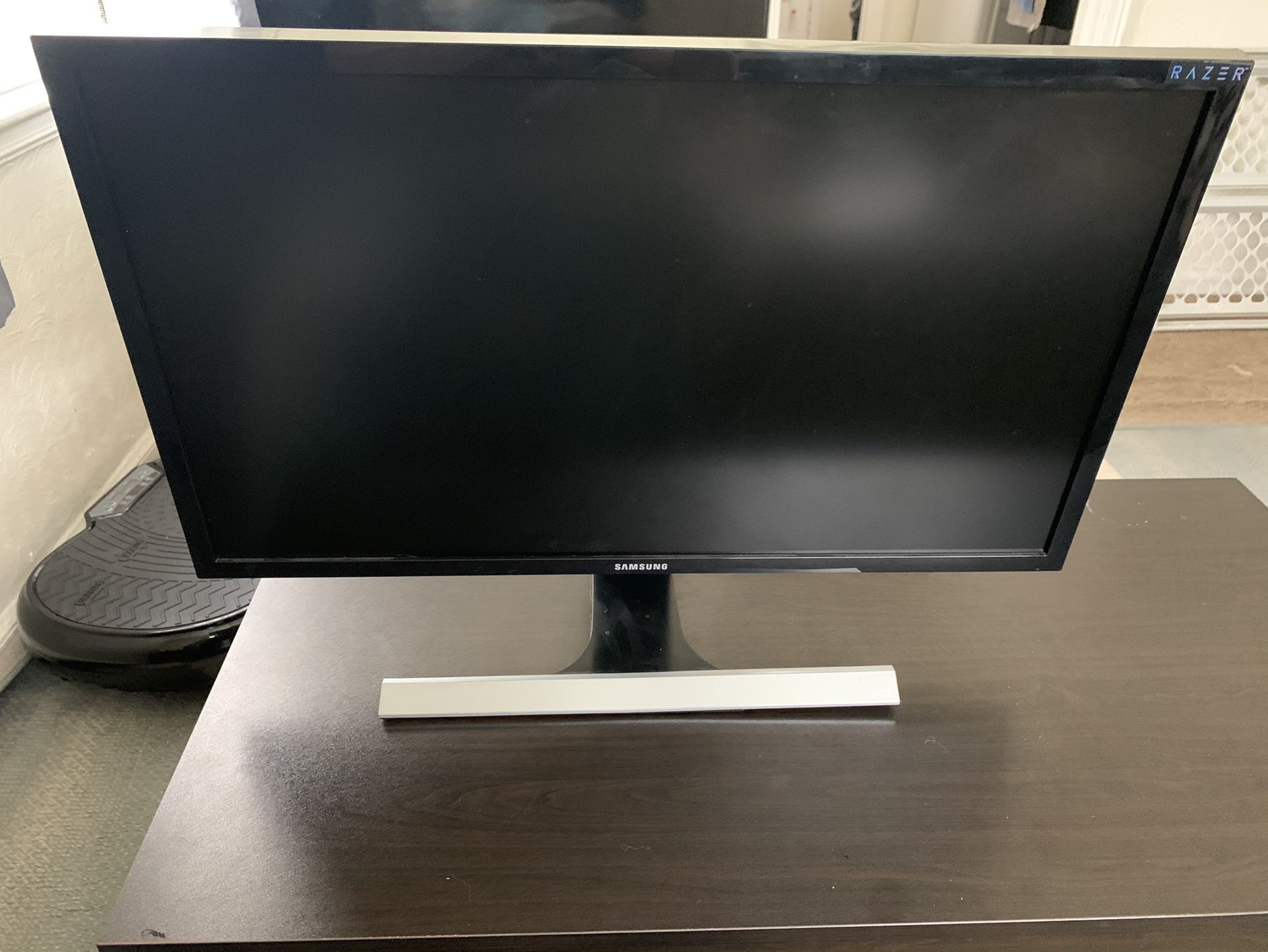 Samsung U28E590D 28-Inch 4k UHD LED-Lit Monitor