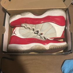Jordan 11 Cherrys