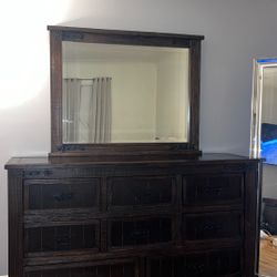 8 Drawer Dresser With Mirror 