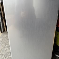 Magic Chef Mini Fridge