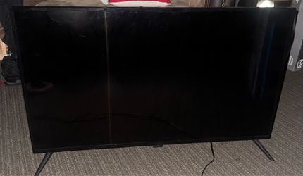 Insignia 36’ TV