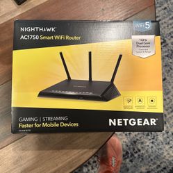 Netgear Nighthawk R6700 - AC1750 Smart WiFi Router