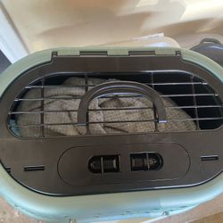 Small Dog Or Cat Kennel/transporter $15 Used Once