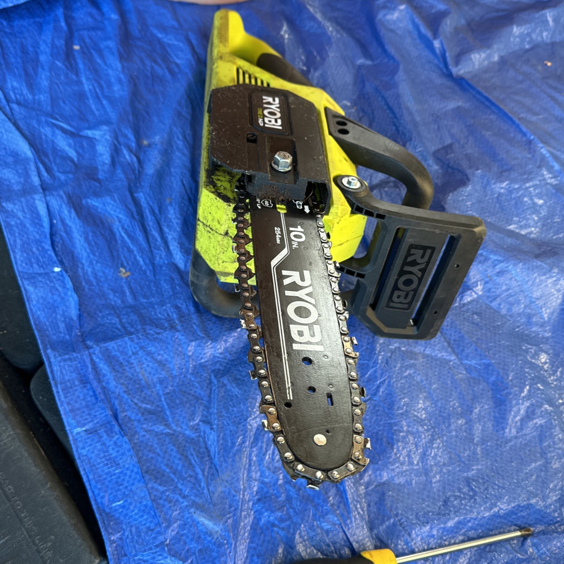 RYOBI ONE+ HP 18V Brushless 10 in. Cordless Battery Chainsaw (Tool Only) P2502