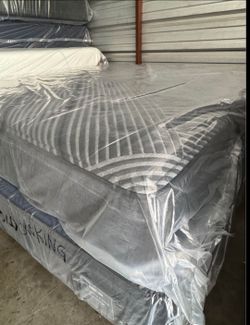 King Queen Full twin size mattress and box springs
