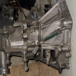 Manual Transmission!!! 98 Honda Civic Cx 5psd !! Transmission Only !!