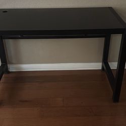 Black desk 