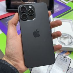 Apple iPhone 15 Pro Max 