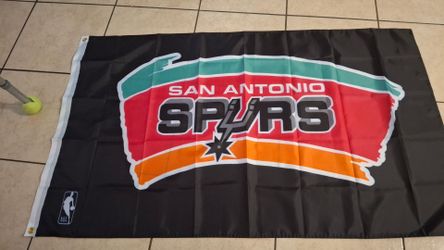 Spurs flags