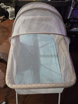 Portable Travel Folding Bassinet 