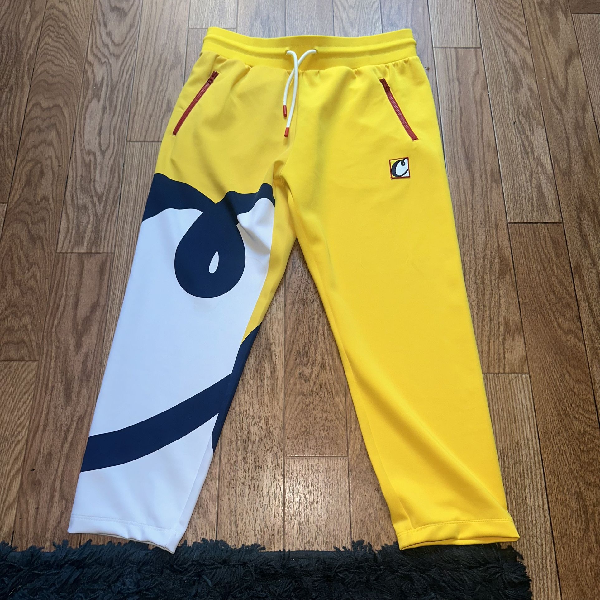 Yellow Edition cookies Pants brand new XL Size Or 34 Size on waist