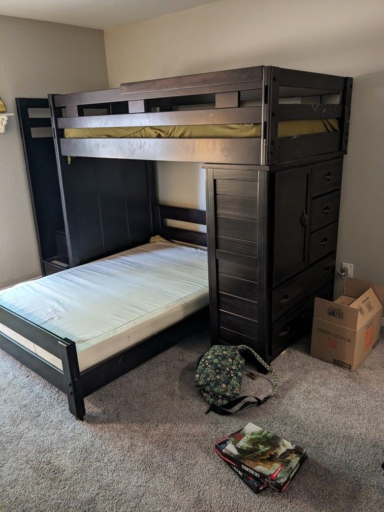 Rooms To Go Bunk Bed Twin Over Full With Desk And Drawers
