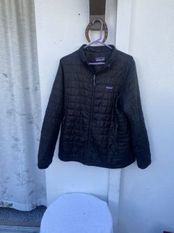 Women's Black Patagonia Nano Puff Jacket (XL)