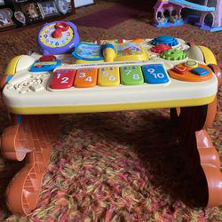 Vtech 2-in-1 Discovery Table 