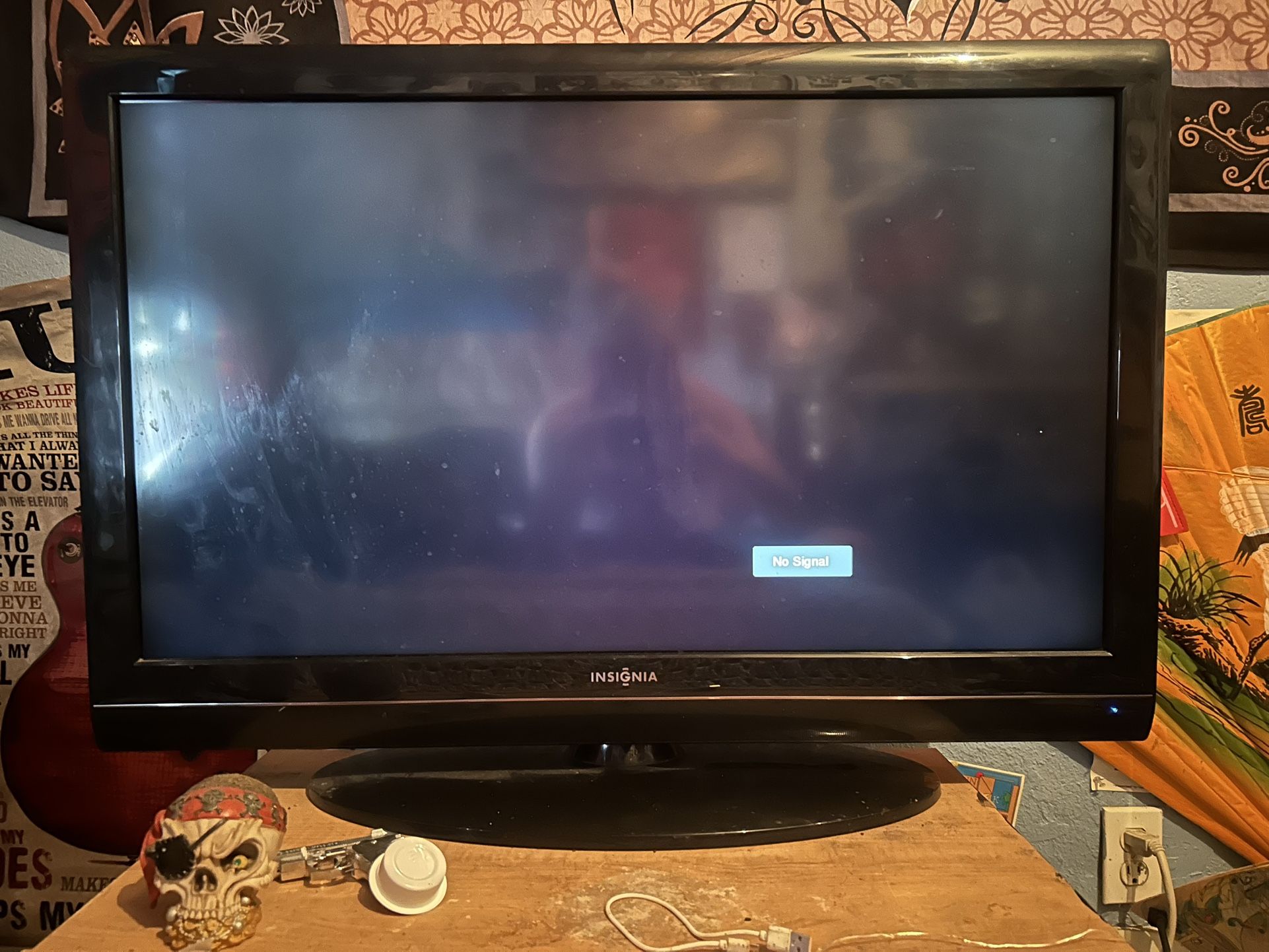36' Insignia tv