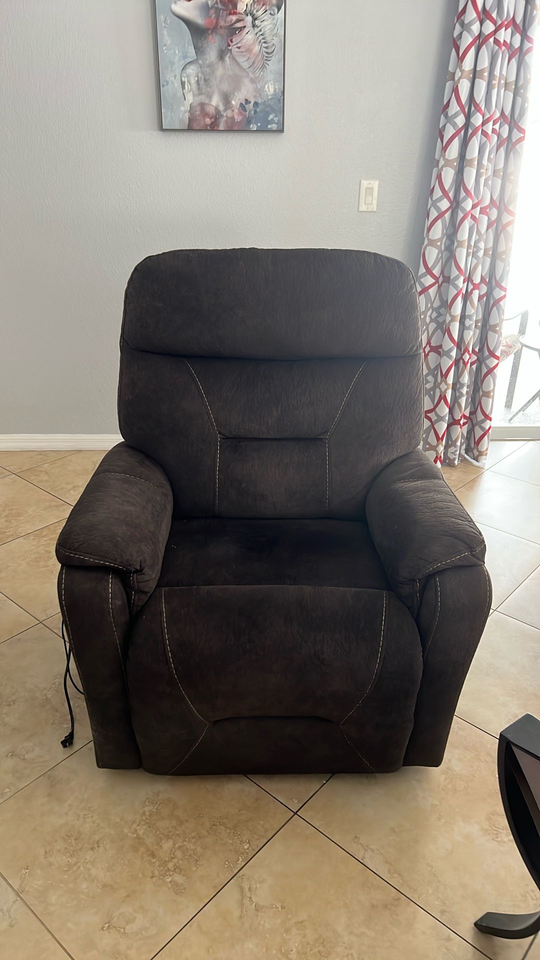 Sit to Stand Recliner. Heat And Massage