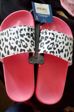 New Arizona Girls Sandals. Size 2/3