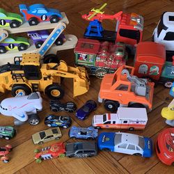 Toys for little boys lot of 33 ( cars, trains, planes) P/up Sheepshead Bay Brooklyn NY