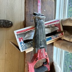 Milwaukee M18 Fuel Sawzall 