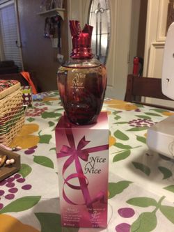 NICE NICE PERFUME NUEVO