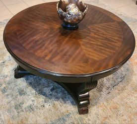 Coffee table set and 2 end tables - solid wood