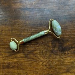 Jade Roller