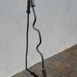 EZ-bar Barbell (Curl bar)