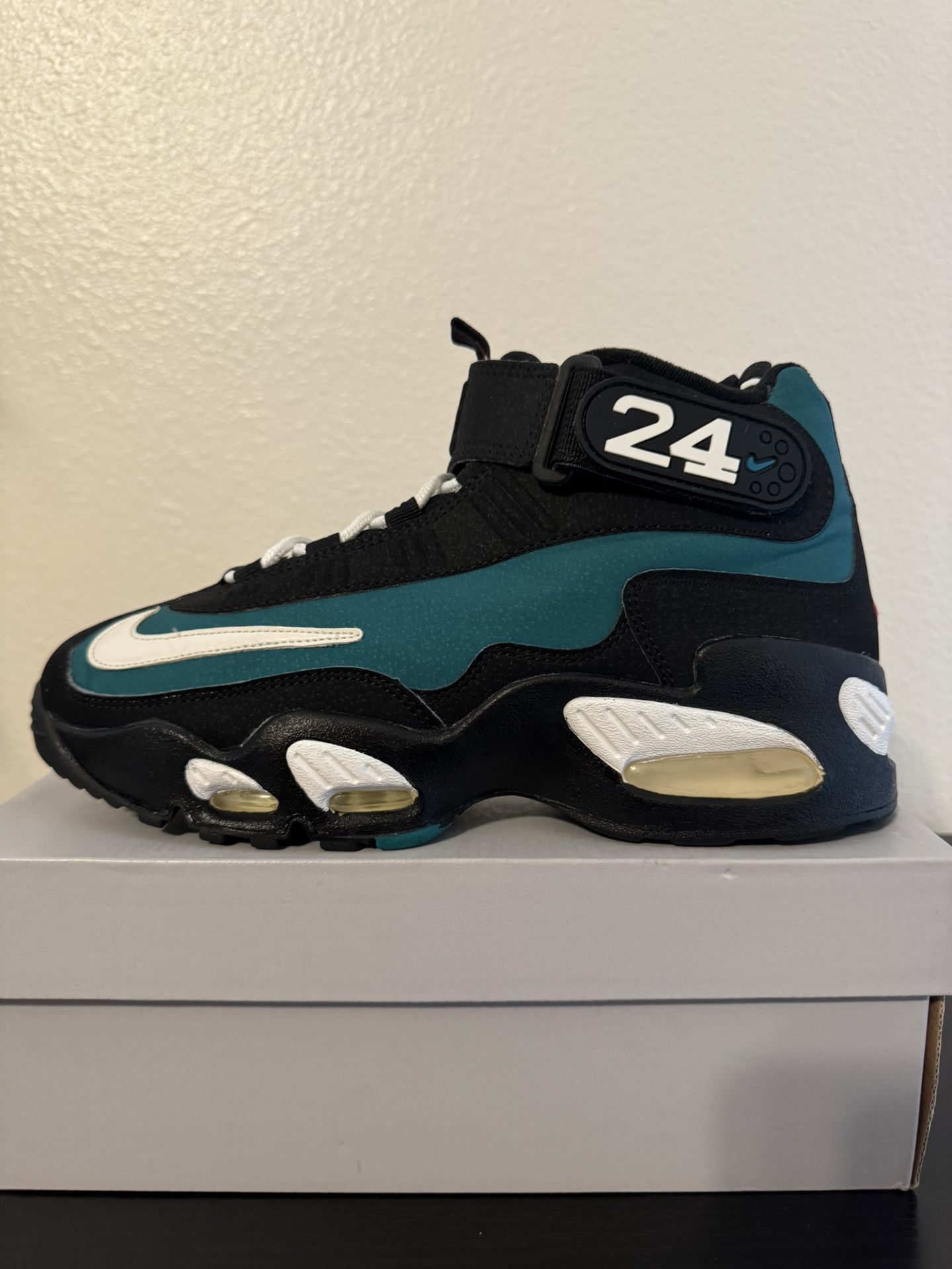 Nike Air Griffey Max 1 Freshwaters Size 8.5 Mens (Worn Once) Like New