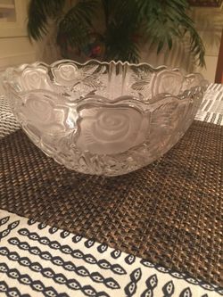 Glass bowl
