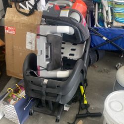 Car Seats / Booster Seats