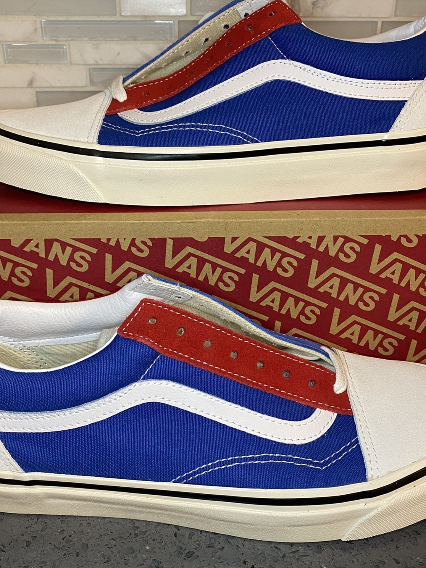 Vans Men Old Skool 36 DX, Men’s Size 9.5 , $40 Firm