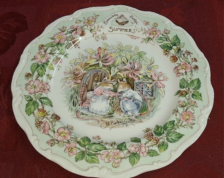 Brambly Hedge Royal Doulton Summer 8 inch Collectable Plate in Fine English China G3D029