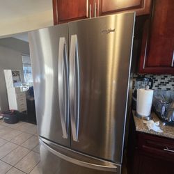 Whirlpool Refrigerator For Sale Send Offer