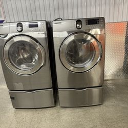 SAMSUNG WASHER AND ELECTRIC DRYER SET