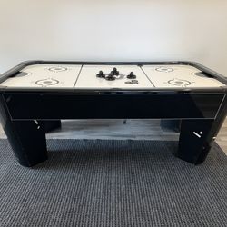 Air Hockey Table