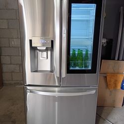 36" Wide LG Insta View Model 